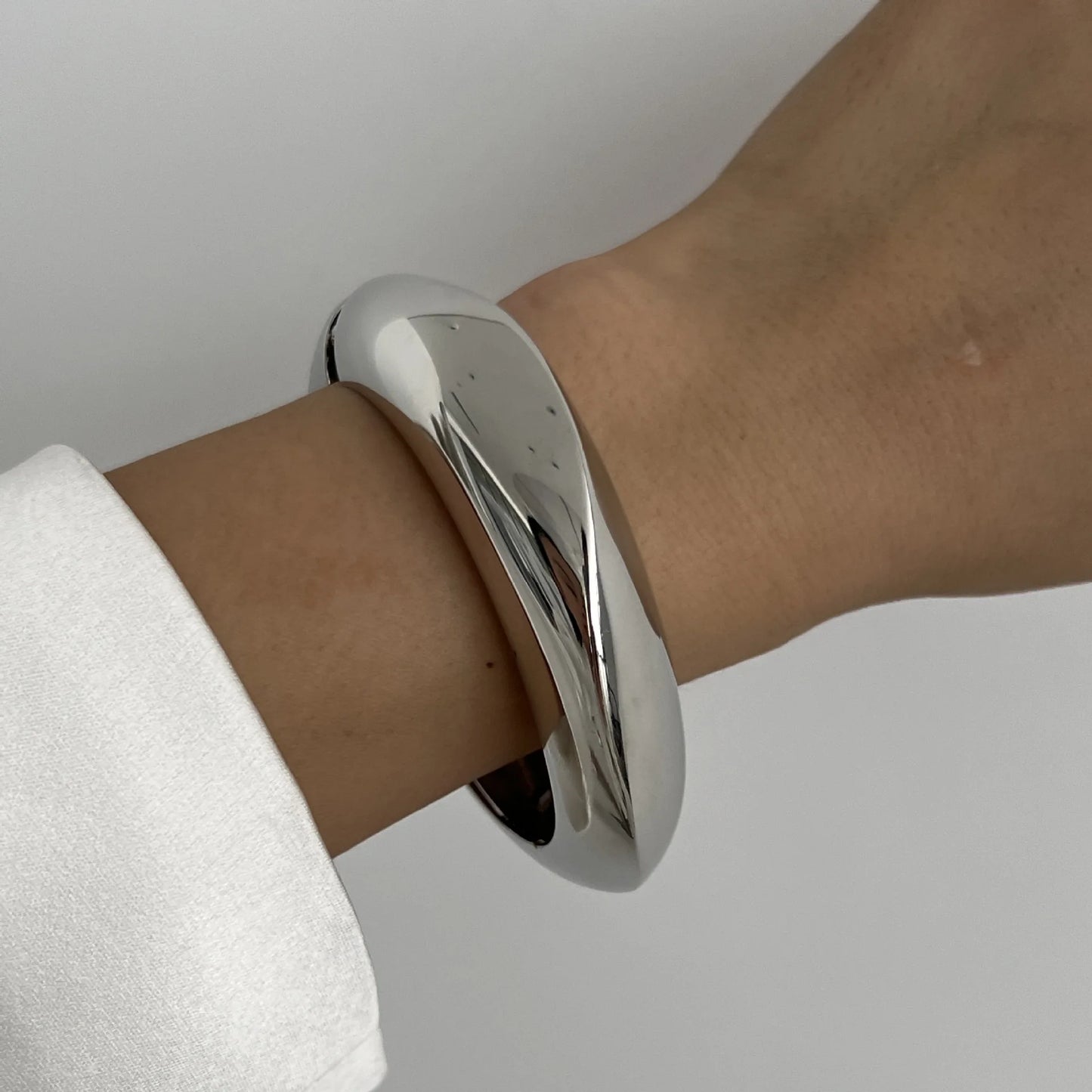 DIEZI Vintage Hip Hop Cuff Bangles – Geometric Gold & Silver Metal Bracelets for Men & Women