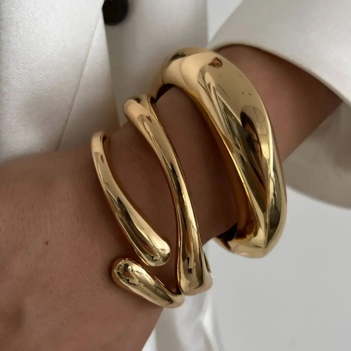 DIEZI Vintage Hip Hop Cuff Bangles – Geometric Gold & Silver Metal Bracelets for Men & Women