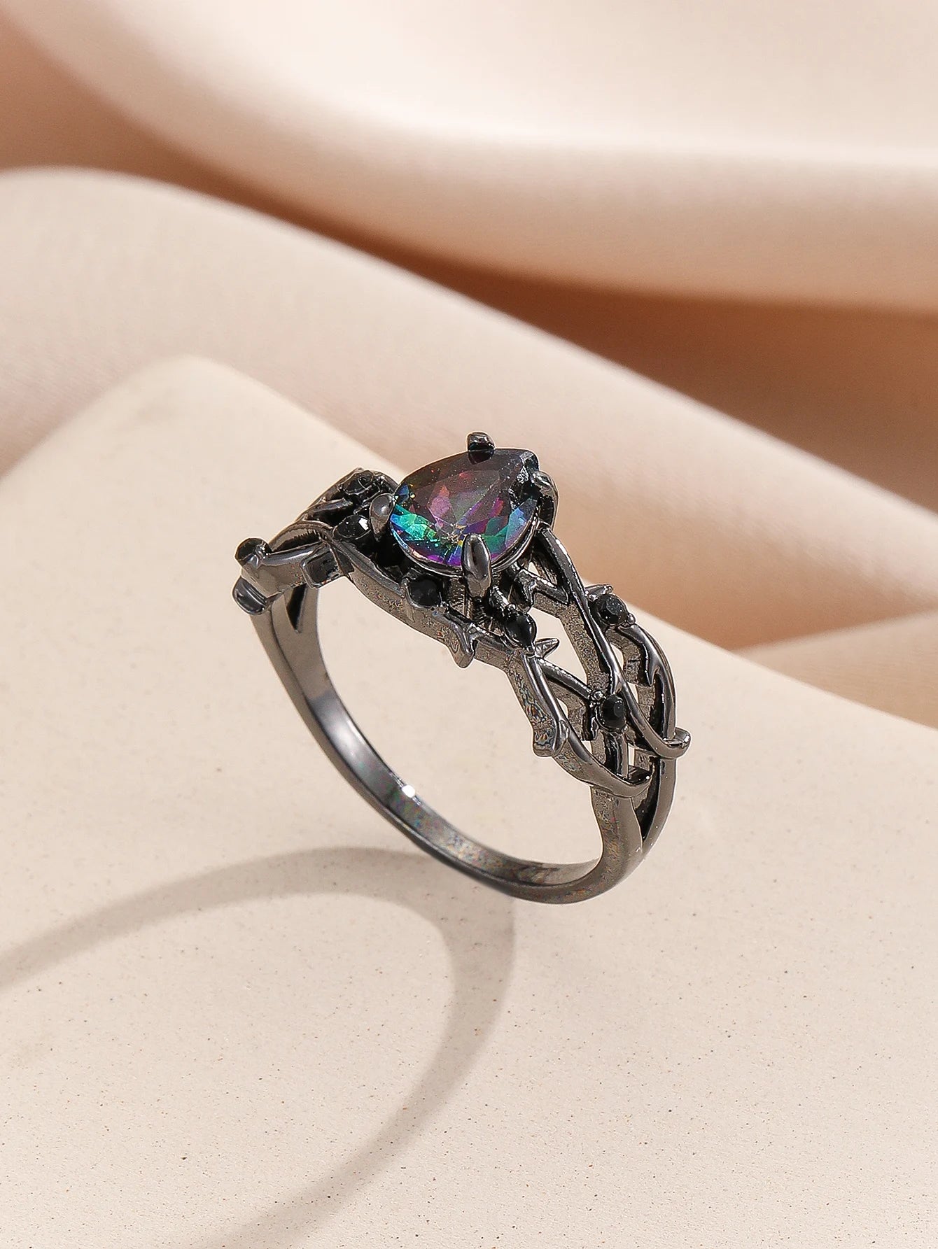 Luxury Black Cubic Zirconia Vine Ring – Fashion Jewelry
