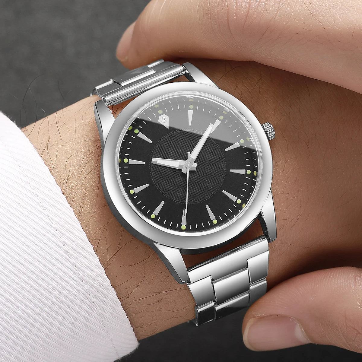 Matching Couple Watches Set – Men's Classic Business & Women's Elegant Quartz(2PCS, No Box)