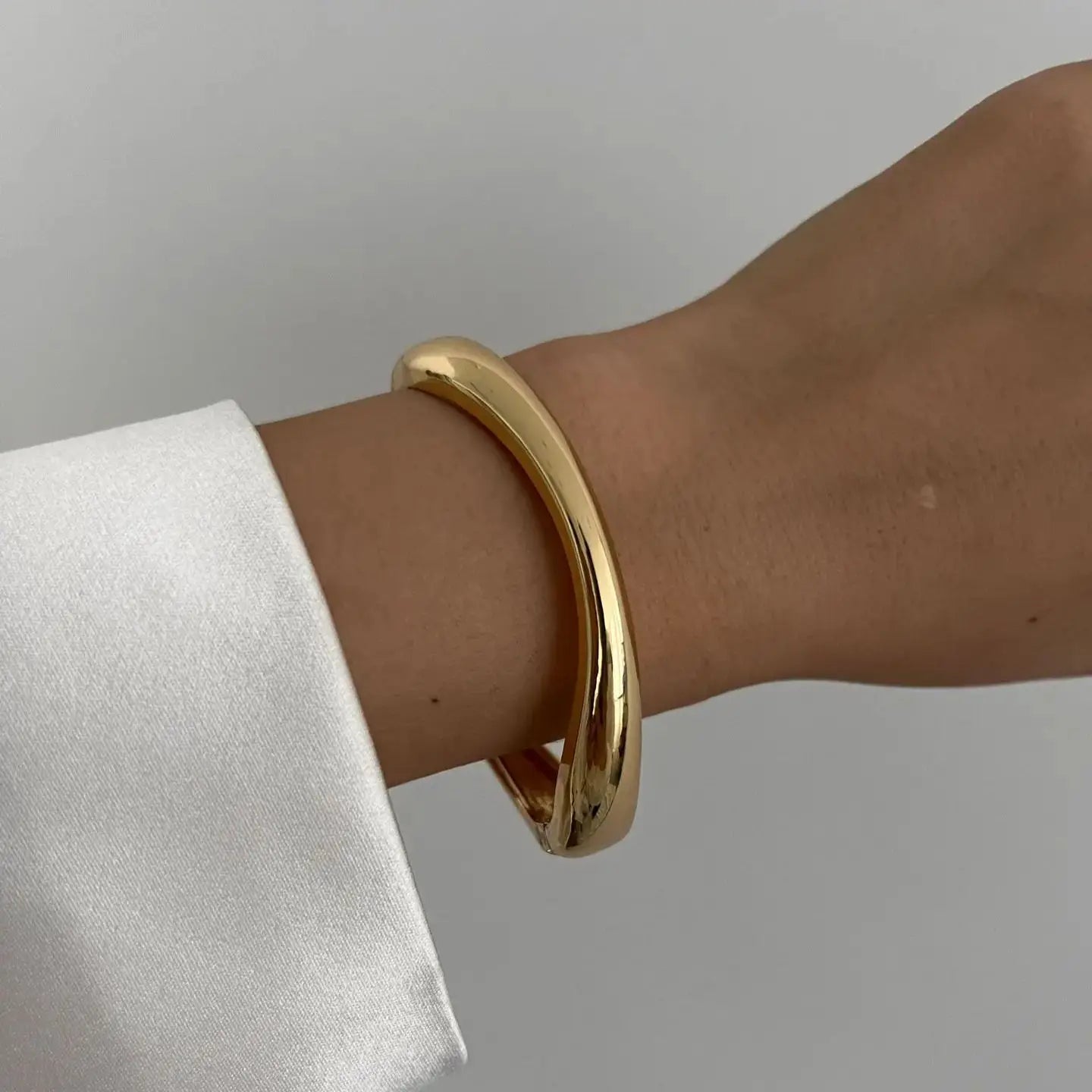 DIEZI Vintage Hip Hop Cuff Bangles – Geometric Gold & Silver Metal Bracelets for Men & Women