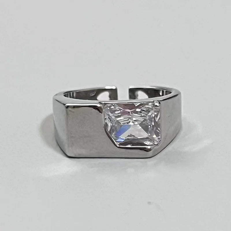Charming Y2K Star Open Ring for Women – A Creative Vintage Silver Adjustable Ring, Perfect as a Couple's Jewelry Gift.