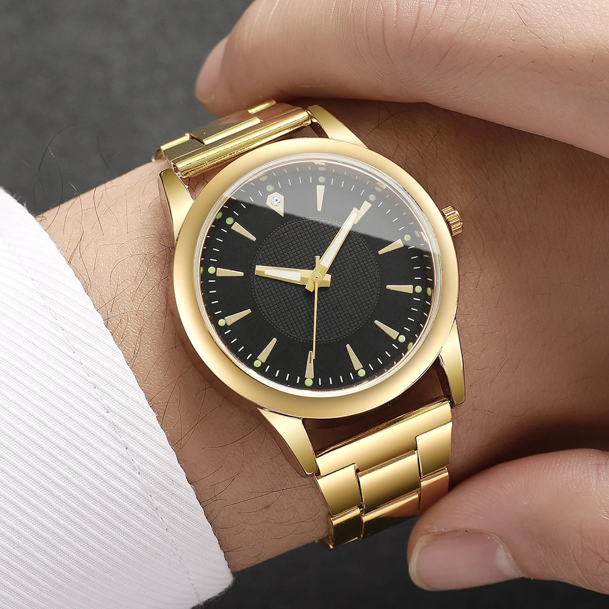 Matching Couple Watches Set – Men's Classic Business & Women's Elegant Quartz(2PCS, No Box)