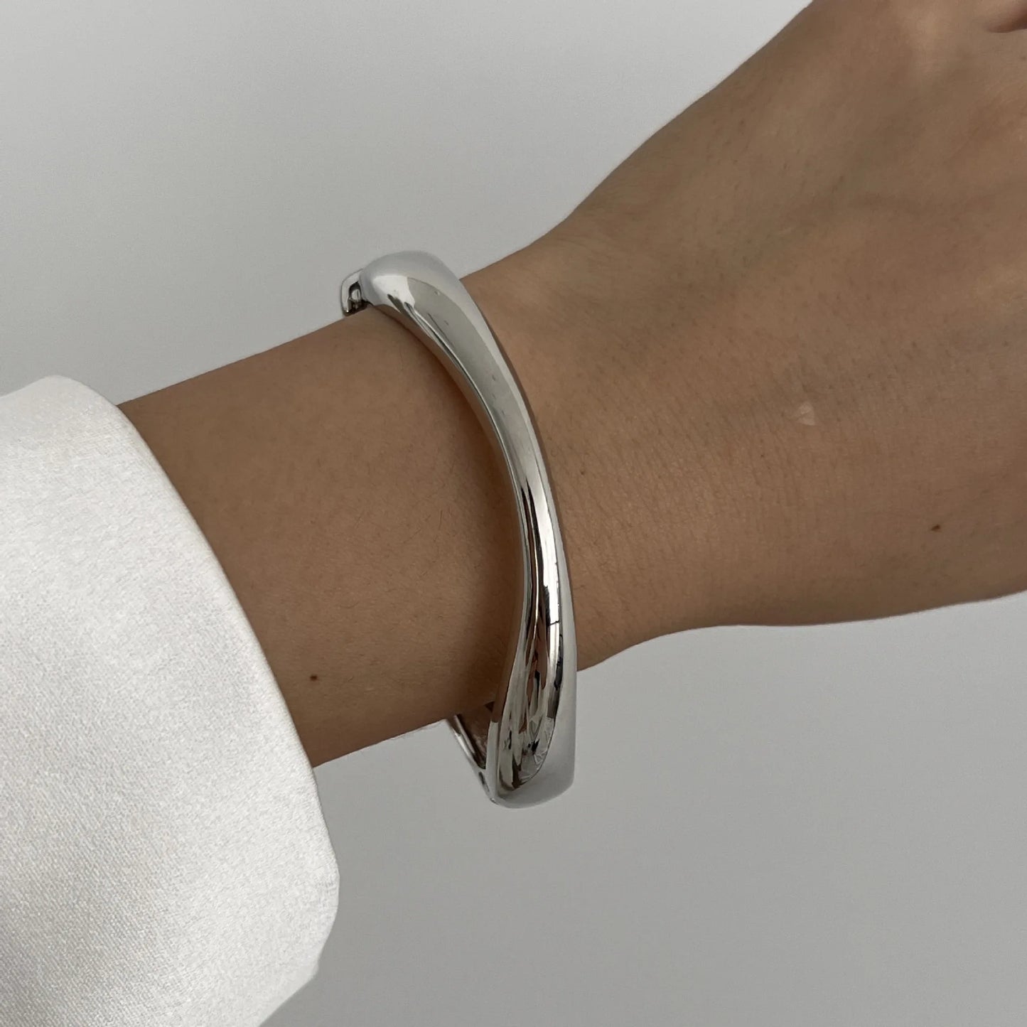 DIEZI Vintage Hip Hop Cuff Bangles – Geometric Gold & Silver Metal Bracelets for Men & Women