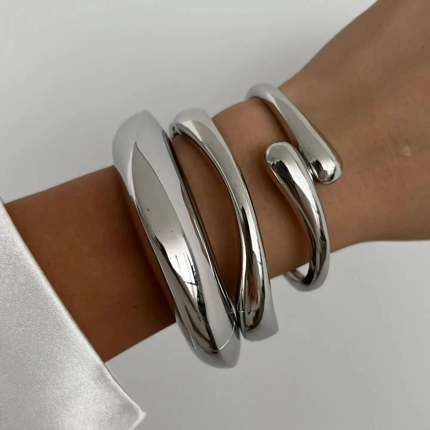 DIEZI Vintage Hip Hop Cuff Bangles – Geometric Gold & Silver Metal Bracelets for Men & Women