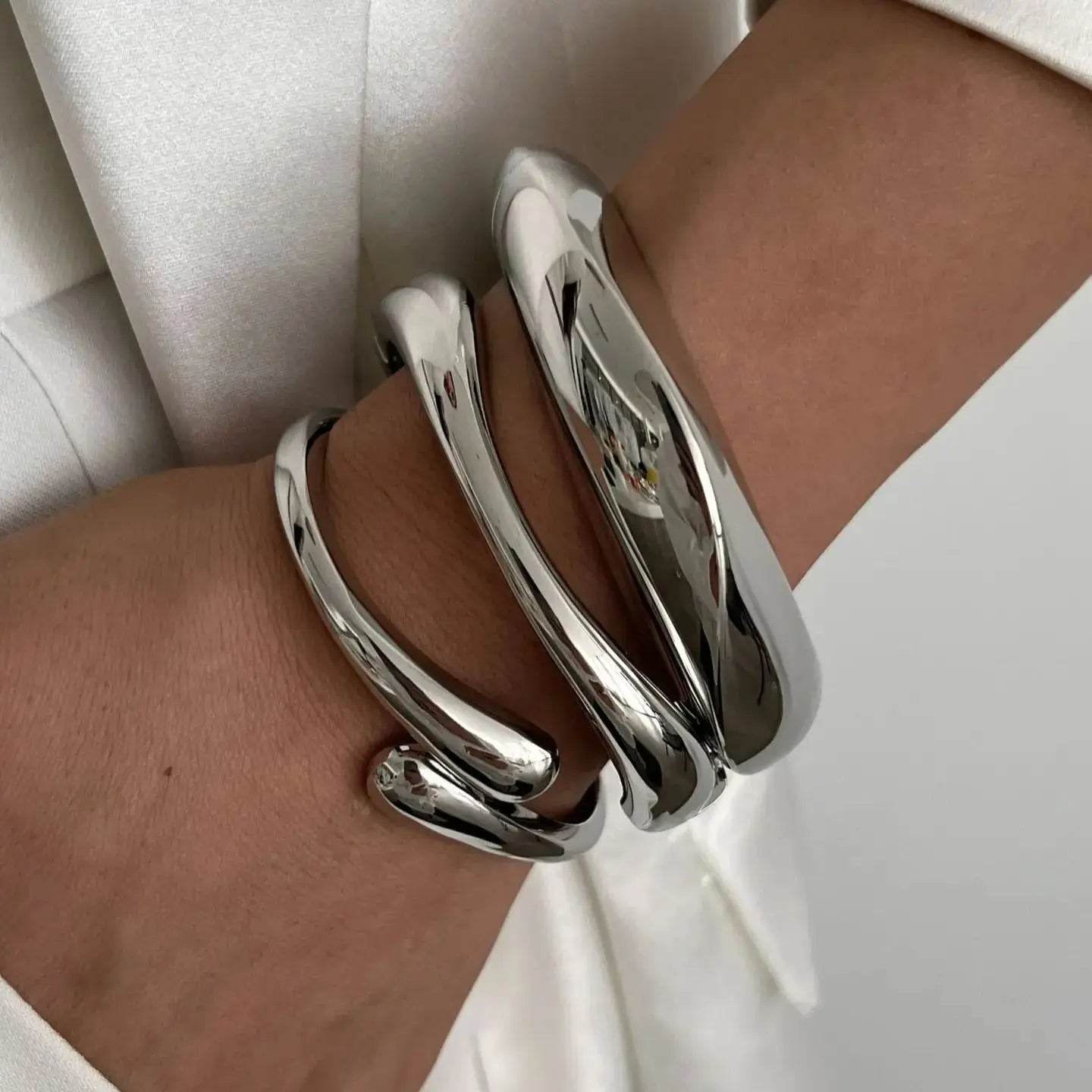 DIEZI Vintage Hip Hop Cuff Bangles – Geometric Gold & Silver Metal Bracelets for Men & Women